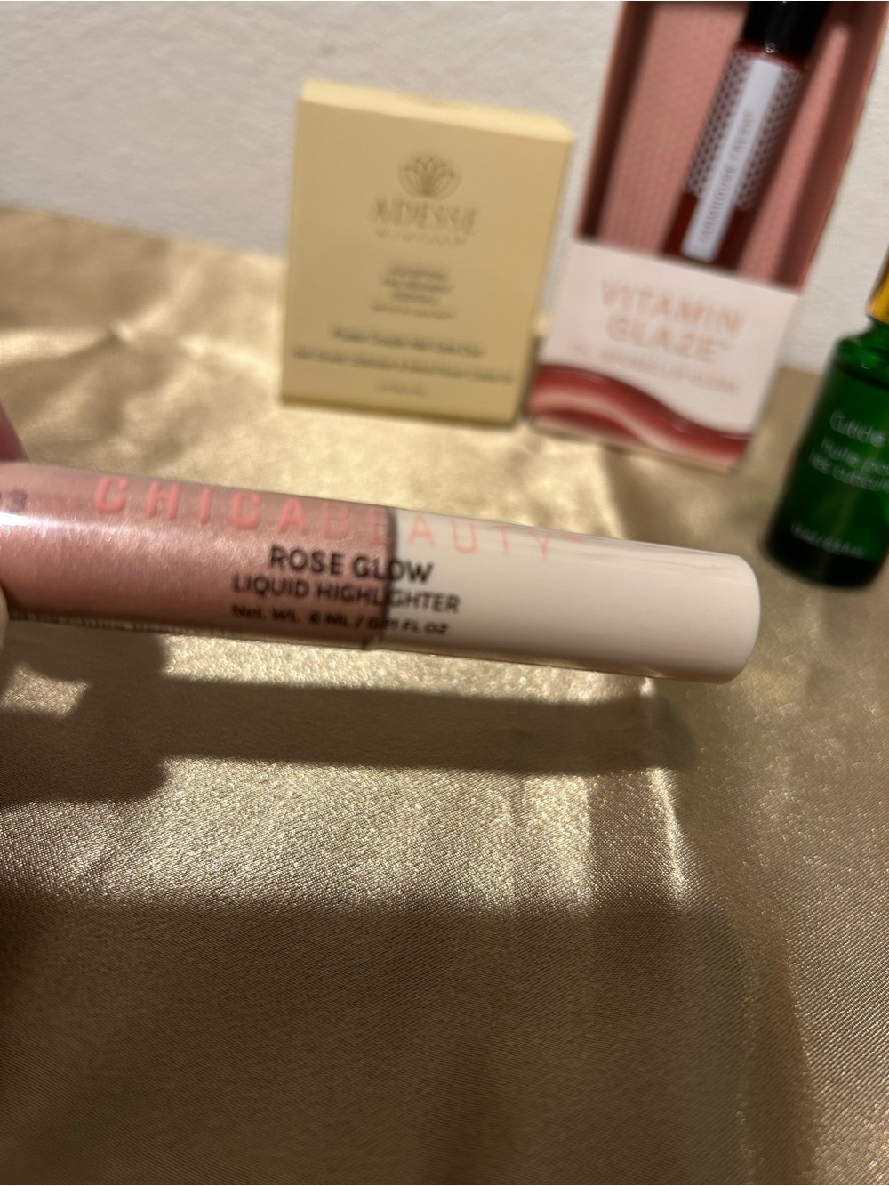 Power Couple Nail Care Duo - Cream Lip Gloss and Rose Glow Highlighter - Picture 11 of 13